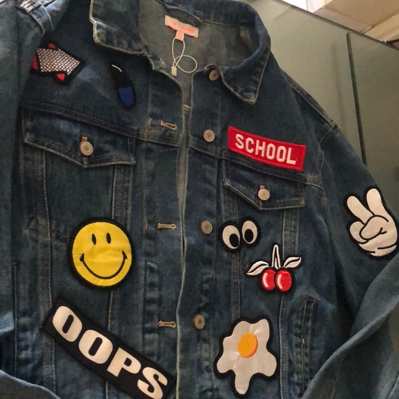 Brand new RE:NAMED Denim jacket with patches Sz L - Picture 3 of 8